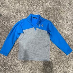 Boys size medium Under Armour fleece